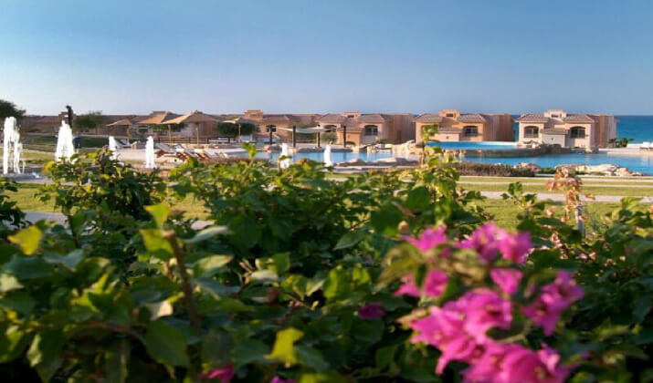 شاليهات للبيع بقرية تلال الساحل